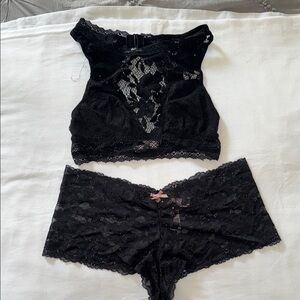 Victoria's Secret Black Lace High Neck Bralette with Matching Lace Panty BNWT